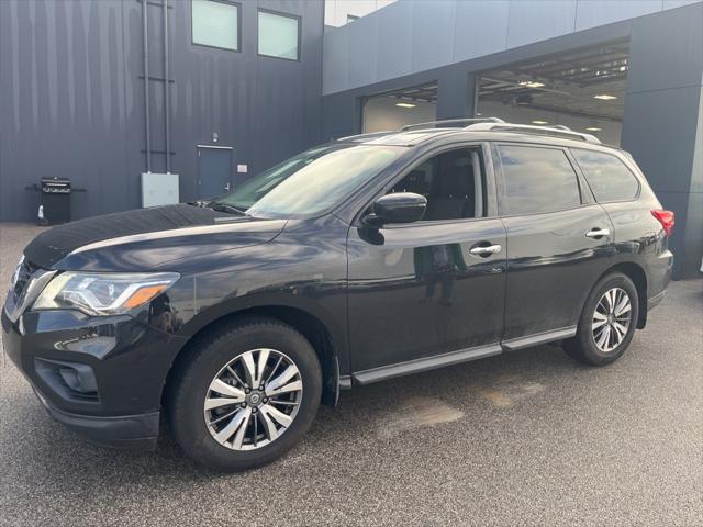 2019 Nissan Pathfinder SV