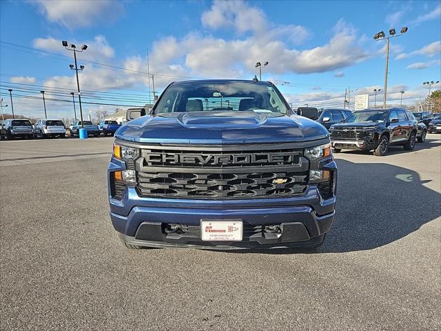 2022 Chevrolet Silverado 1500 4WD Crew Cab Short Bed Custom