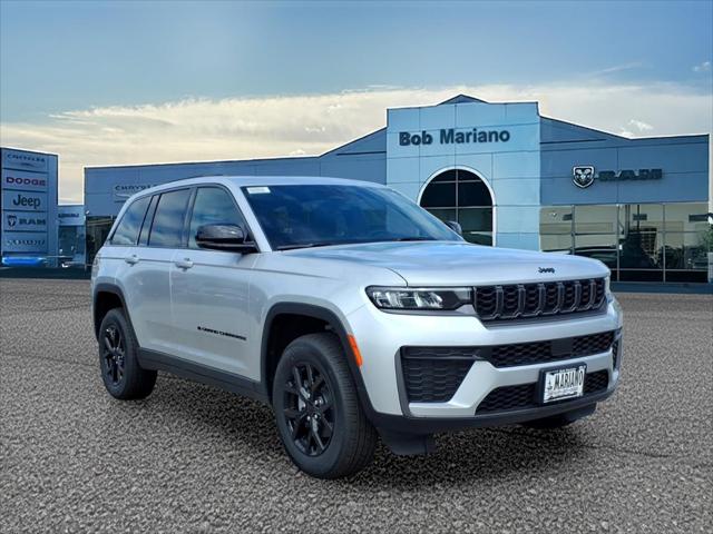 2026 Jeep Grand Cherokee Altitude 4x4 for sale in Concord, NH