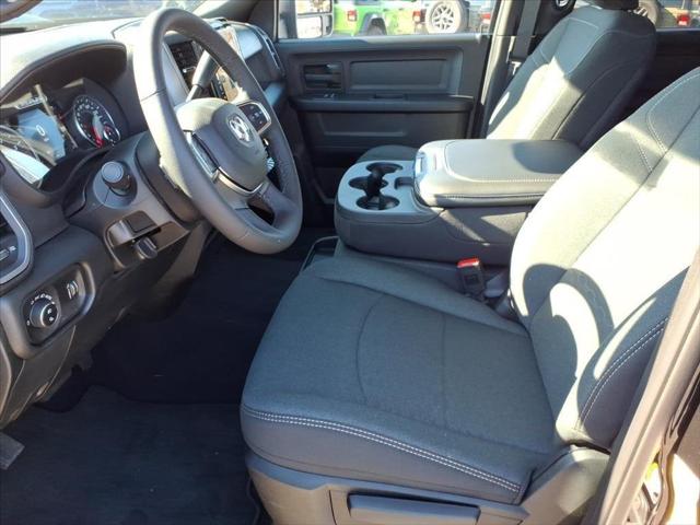 2026 RAM Ram 2500 RAM 2500 BLACK EXPRESS CREW CAB 4X4 64 BOX