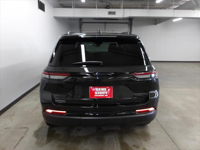 2024 Jeep Grand Cherokee Limited 4x4 2024 Jeep Grand Cherokee Limited 4x4