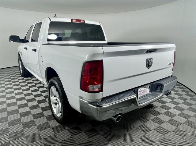 2024 RAM 1500 Classic Tradesman Crew Cab 4x4 57 Box