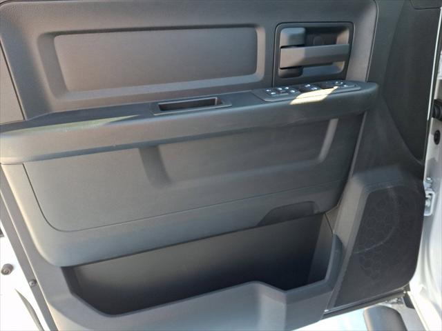 2026 Ram 2500 Tradesman Crew Cab 4x2 8' Box