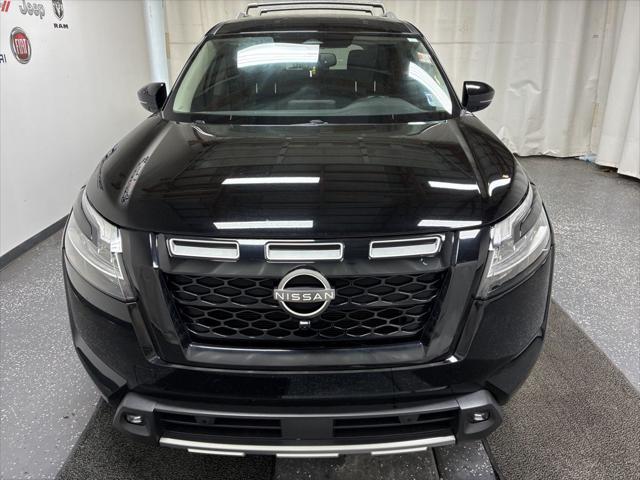 2022 Nissan Pathfinder SL 4WD