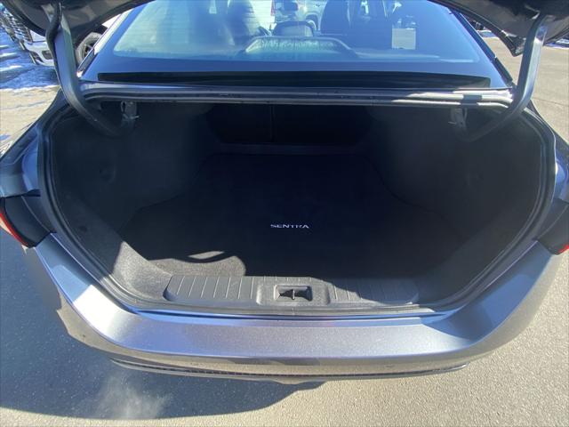 2023 Nissan Sentra SR Xtronic CVT