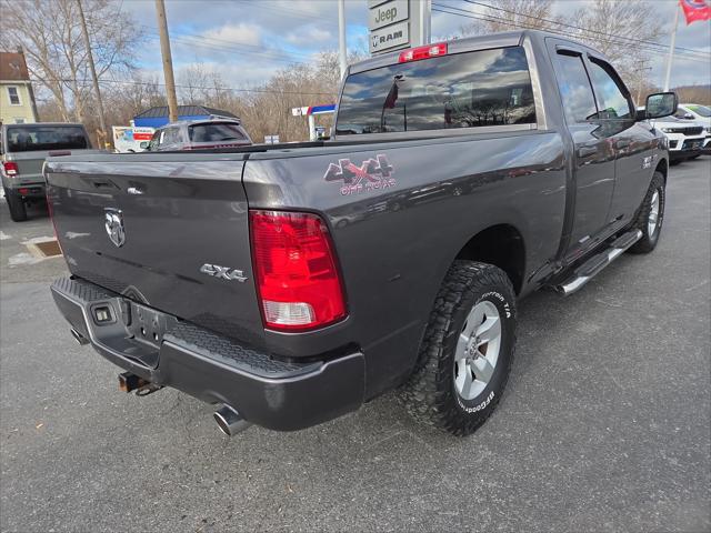 2017 RAM 1500 Express Quad Cab 4x4 64 Box