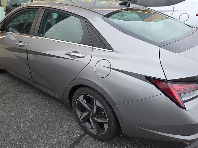 2022 Hyundai Elantra Hybrid Limited
