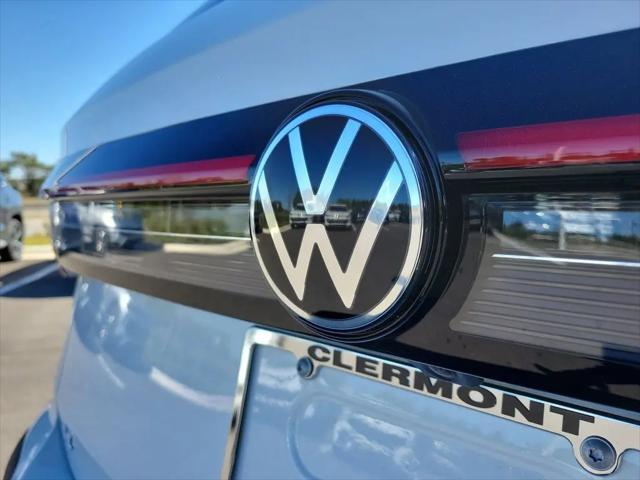 2026 Volkswagen Taos SE