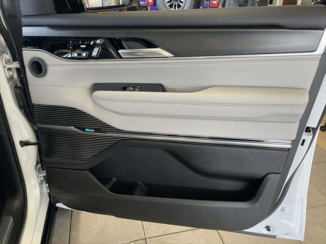 2026 Jeep Grand Wagoneer Summit Obsidian 4x4