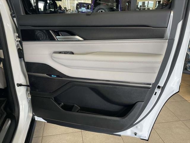 2026 Jeep Grand Wagoneer Summit Obsidian 4x4