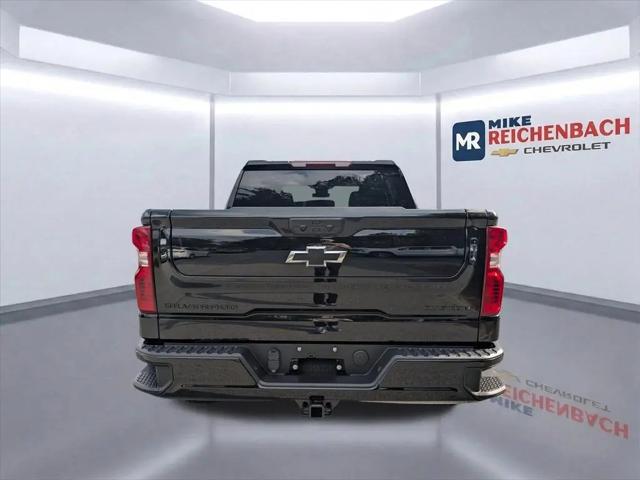 2026 Chevrolet Silverado 1500 4WD Crew Cab Short Bed Custom