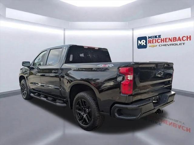 2026 Chevrolet Silverado 1500 4WD Crew Cab Short Bed Custom
