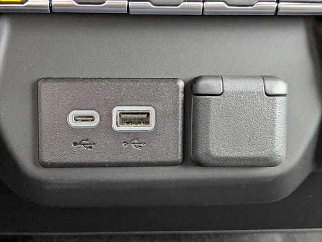 2026 Chevrolet Silverado 1500 4WD Crew Cab Short Bed Custom