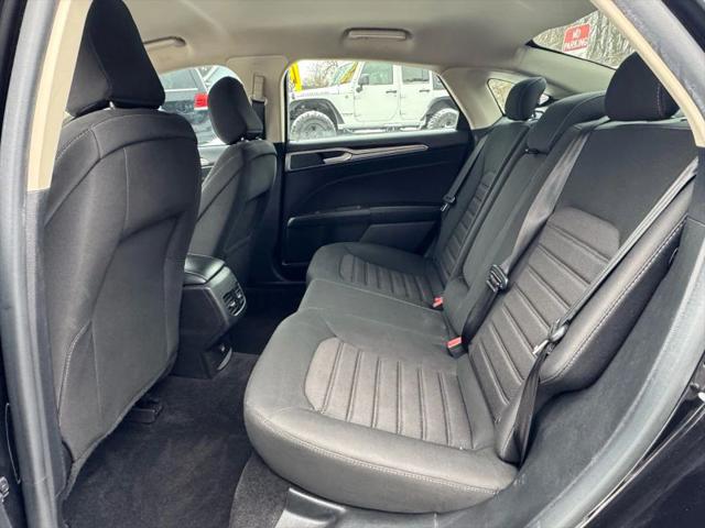 2020 Ford Fusion SE
