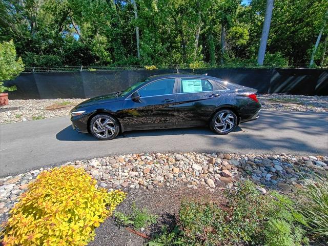 2026 Hyundai Elantra Hybrid Limited