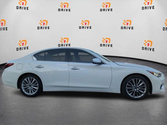 2021 INFINITI Q50 LUXE