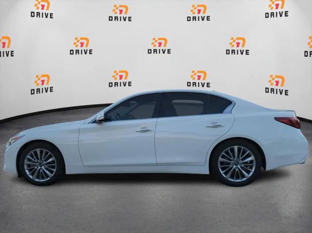 2021 INFINITI Q50 LUXE
