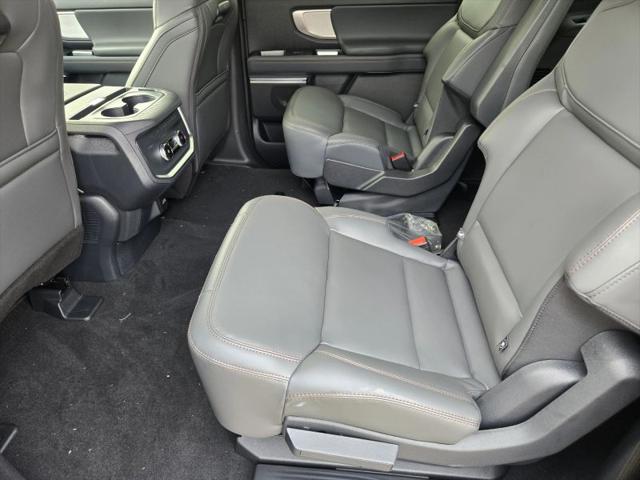 2025 Ford Expedition Active MAX