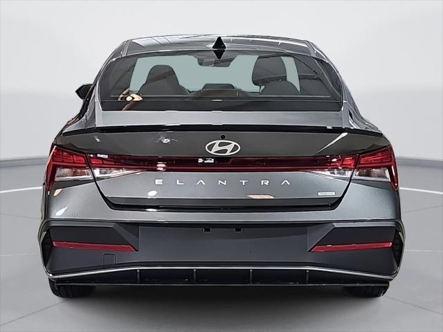 2026 Hyundai Elantra Hybrid SEL Sport