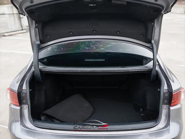 2015 Lexus IS 250 Crafted Line