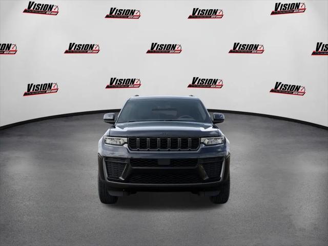 2026 Jeep Grand Cherokee Altitude 4x4