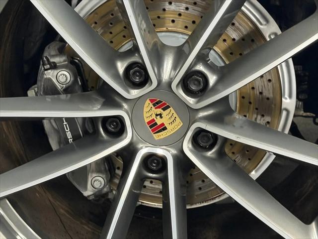 2023 Porsche 911 Carrera 4