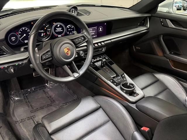 2023 Porsche 911 Carrera 4