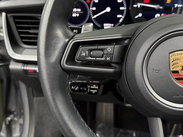 2023 Porsche 911 Carrera 4