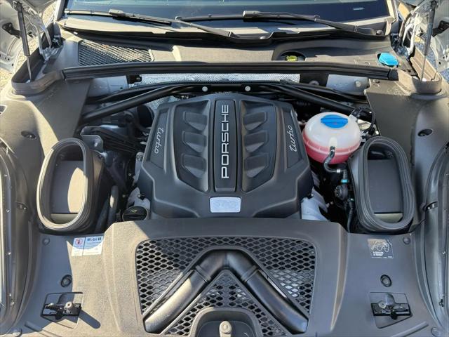 2015 Porsche Macan Turbo