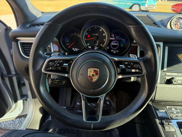 2015 Porsche Macan Turbo