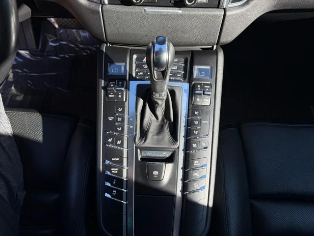 2015 Porsche Macan Turbo
