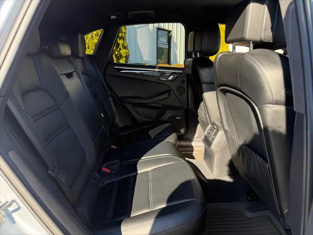2015 Porsche Macan Turbo