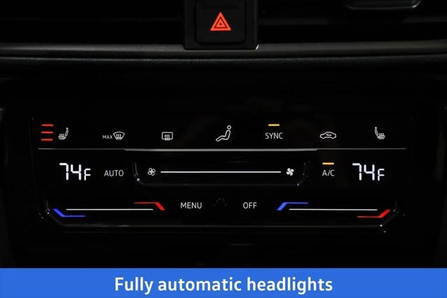 2026 Volkswagen Taos SE Black