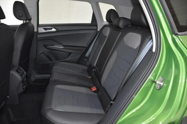 2026 Volkswagen Taos SE Black