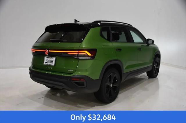 2026 Volkswagen Taos SE Black