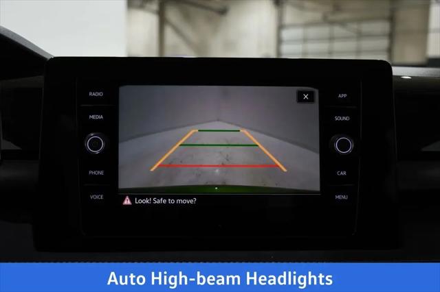 2026 Volkswagen Taos SE Black