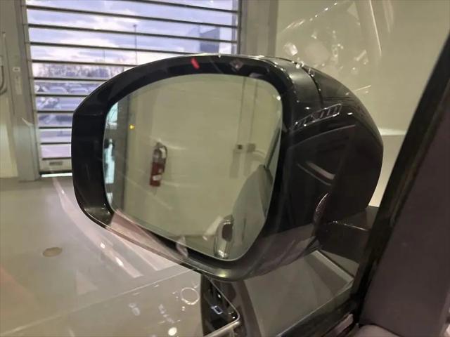 2020 Land Rover Range Rover P525 HSE