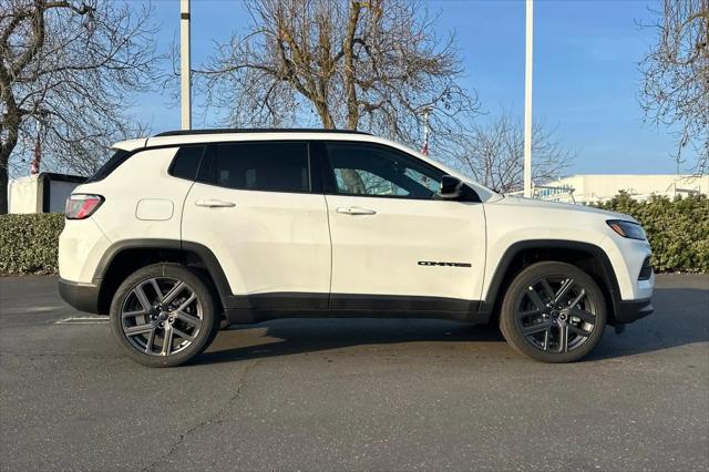 2026 Jeep Compass Latitude Altitude