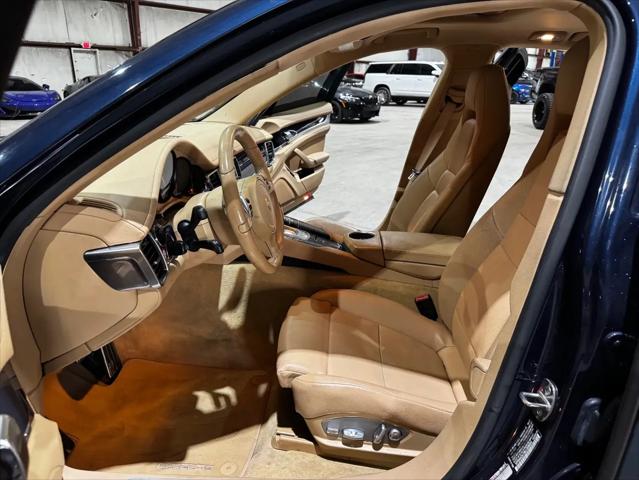 2014 Porsche Panamera 4