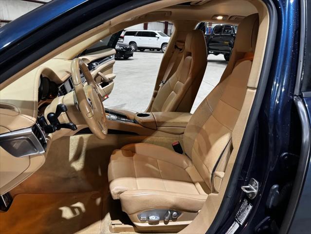 2014 Porsche Panamera 4