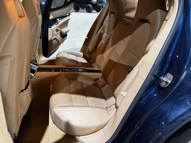 2014 Porsche Panamera 4