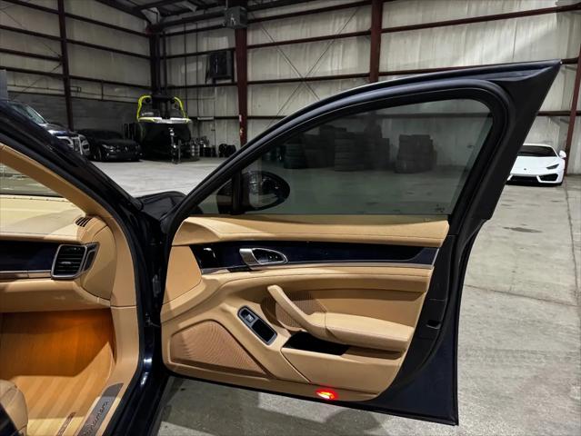 2014 Porsche Panamera 4