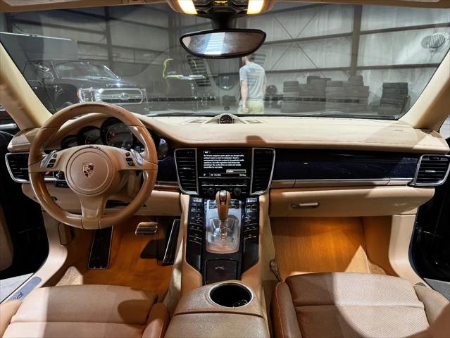 2014 Porsche Panamera 4