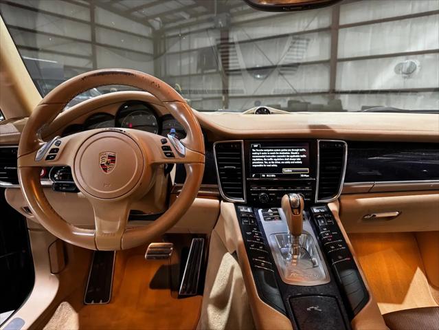 2014 Porsche Panamera 4