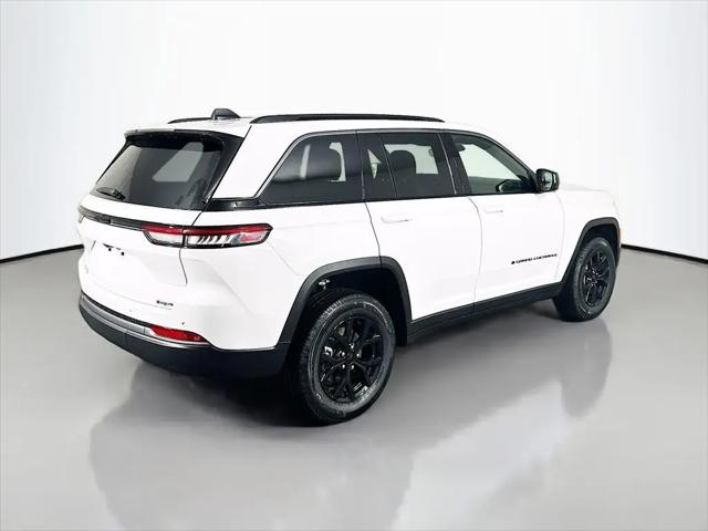 2026 Jeep Grand Cherokee Altitude 4x2