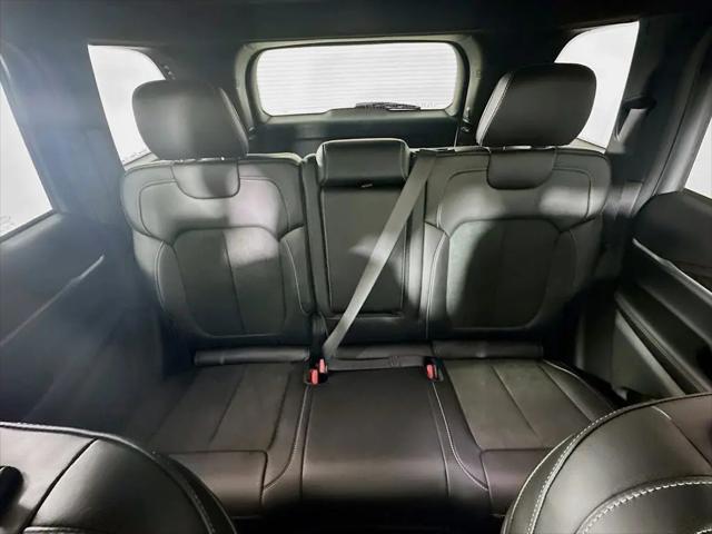2026 Jeep Grand Cherokee Altitude 4x2