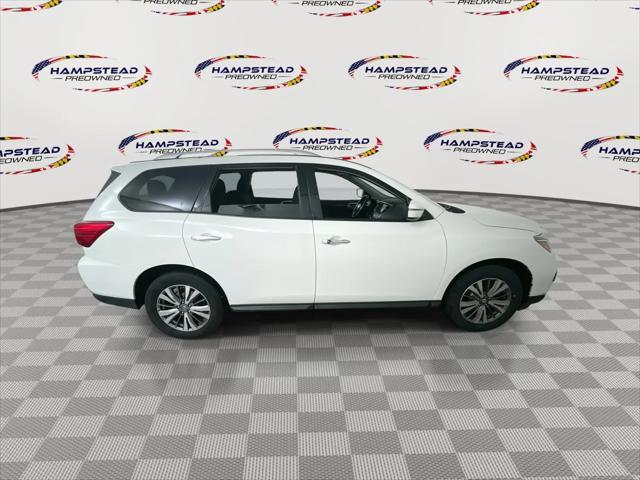 2019 Nissan Pathfinder SV