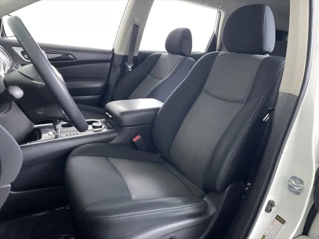 2019 Nissan Pathfinder SV
