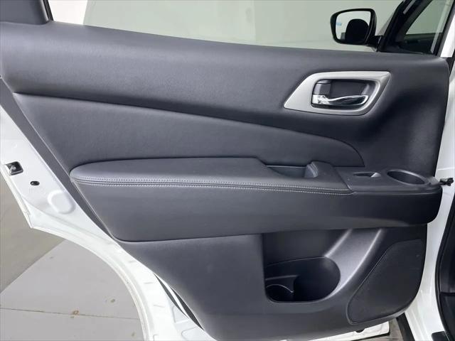 2019 Nissan Pathfinder SV