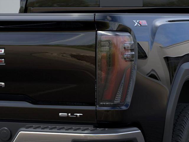 2026 GMC Sierra 2500HD Crew Cab, Standard Bed, SLT, 4WD